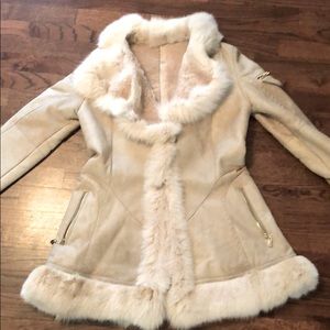 M Real sheepskin coat fits more like S